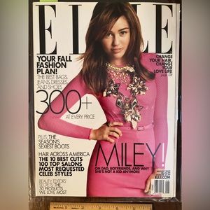 ELLE MAGAZINE MILEY CYRUS AUG 2009